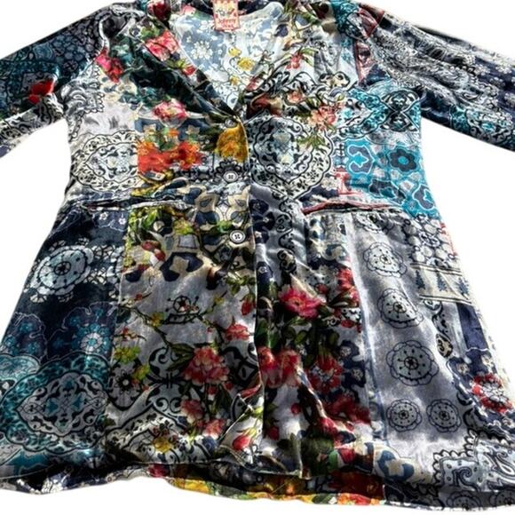 "JOHNNY WAS" Beautiful Velvett 3 Butt. Cardigan SZ M Floral Silk Blend Luxurious - Picture 4 of 11